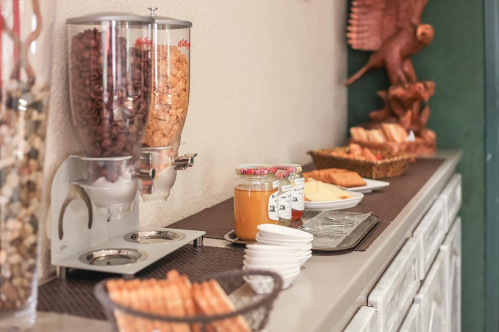 Logis Hotel Horus Restaurant Les Bruyeres Toulenne Dış mekan fotoğraf