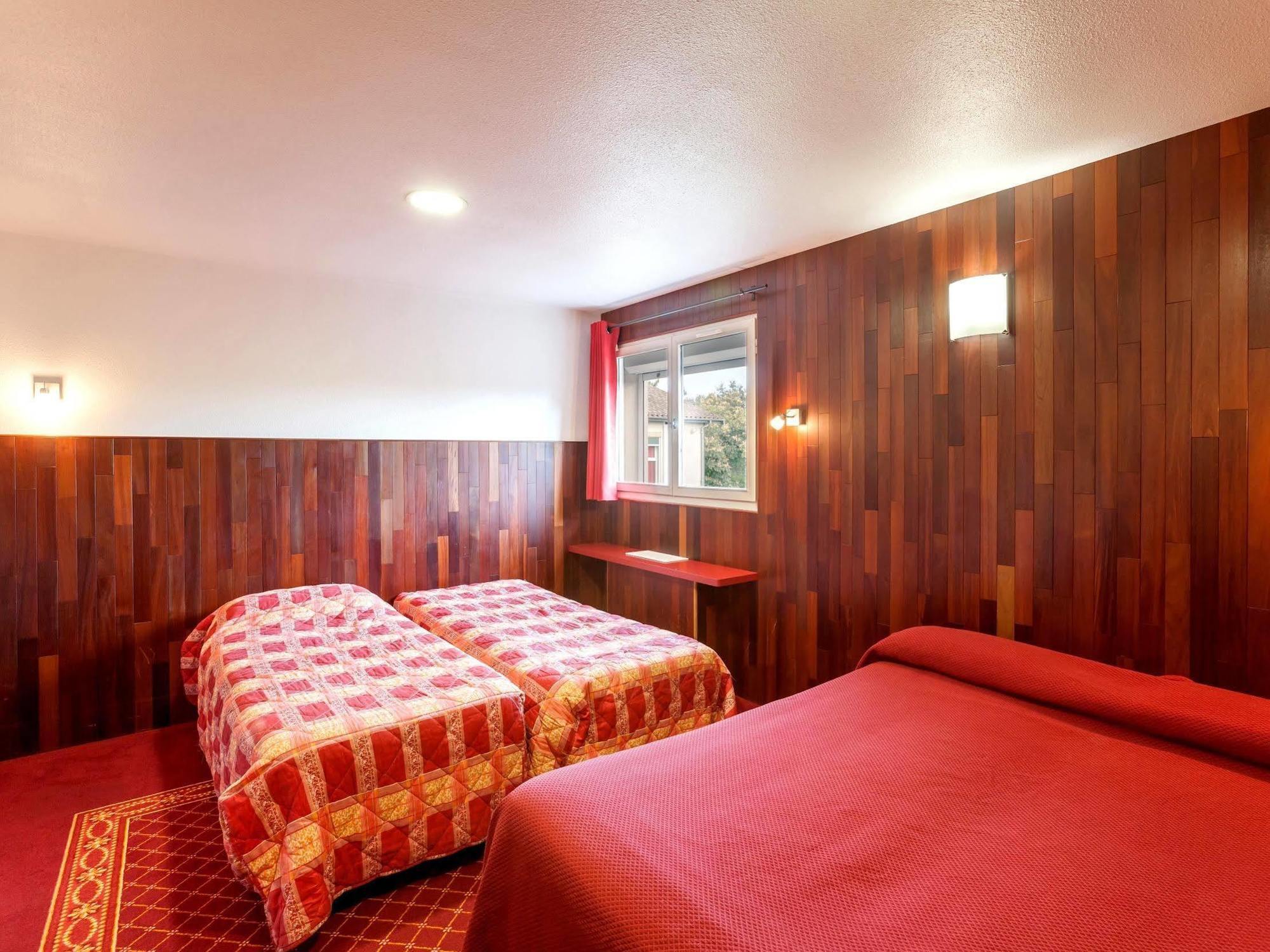 Logis Hotel Horus Restaurant Les Bruyeres Toulenne Dış mekan fotoğraf