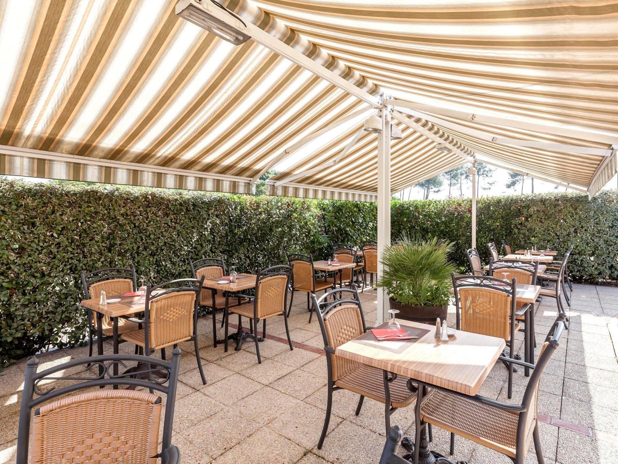 Logis Hotel Horus Restaurant Les Bruyeres Toulenne Dış mekan fotoğraf