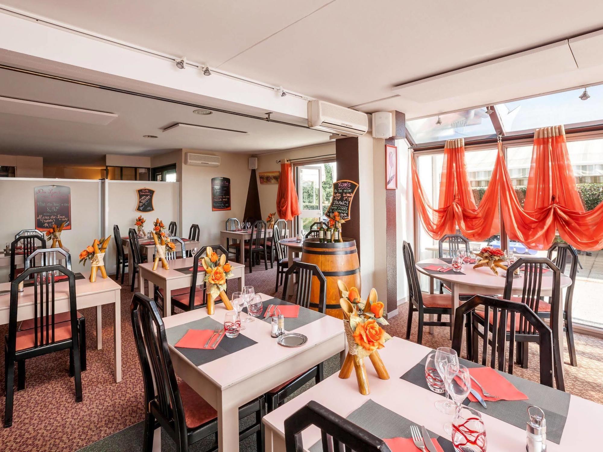 Logis Hotel Horus Restaurant Les Bruyeres Toulenne Dış mekan fotoğraf