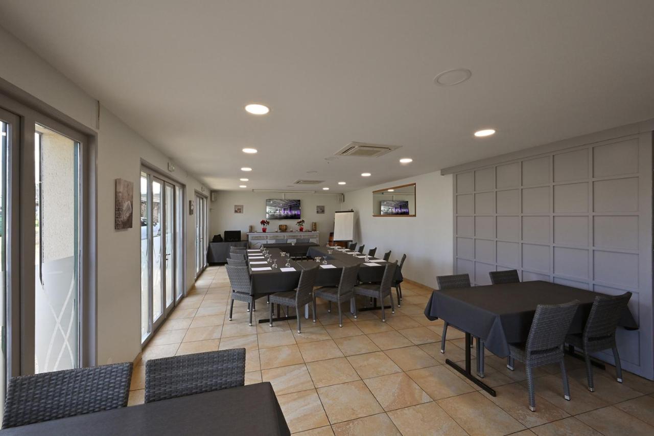 Logis Hotel Horus Restaurant Les Bruyeres Toulenne Dış mekan fotoğraf